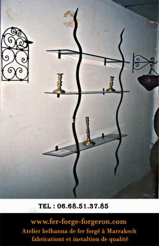 etagere-fer-forge-murale